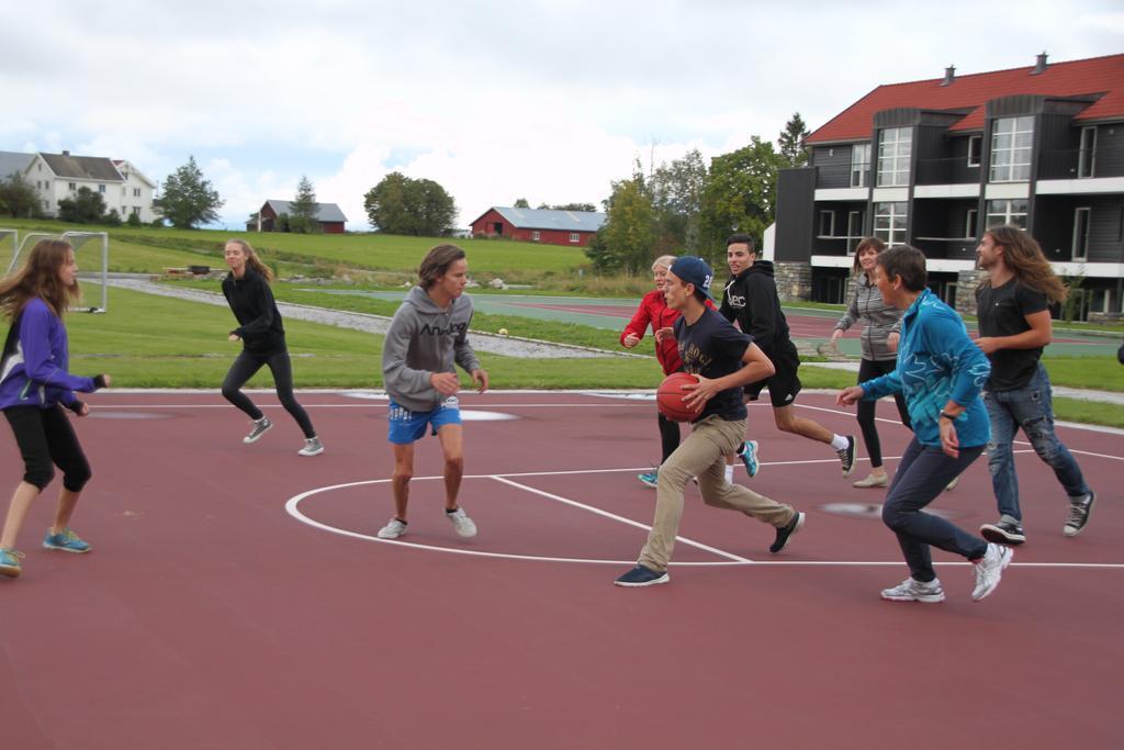 Elton Hotel Raufoss Eksteriør billede